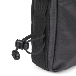 AEVOR Frame Bag Large - Proof Black 14 AEVOR Frame Bag Large - Proof Black -Fahrradausrüstung AVR FML 001 80001 AEVOR Frame Bag Large Proof Black 05 scaled