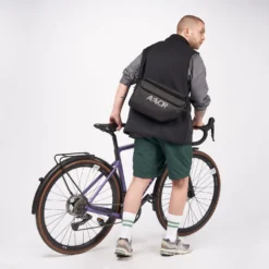 AEVOR Frame Bag Large - Proof Black 19 AEVOR Frame Bag Large - Proof Black -Fahrradausrüstung AVR FML 001 80001 AEVOR Frame Bag Large Proof Black 52 scaled