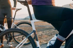 Cannondale SuperSix EVO Carbon Disc 105 Black Pearl -Fahrradausrüstung SuperSix EVO In The Wild 1